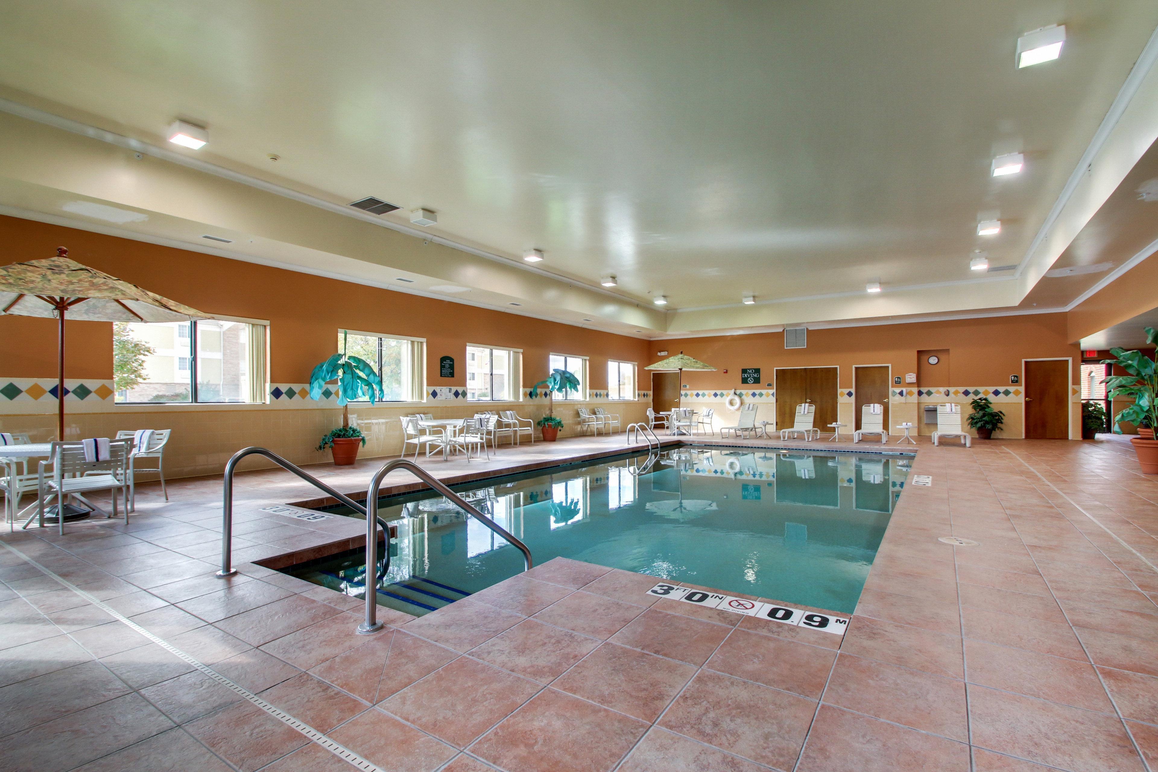 Holiday Inn Express Milwaukee N- Brown Deer/Mequon Exteriér fotografie