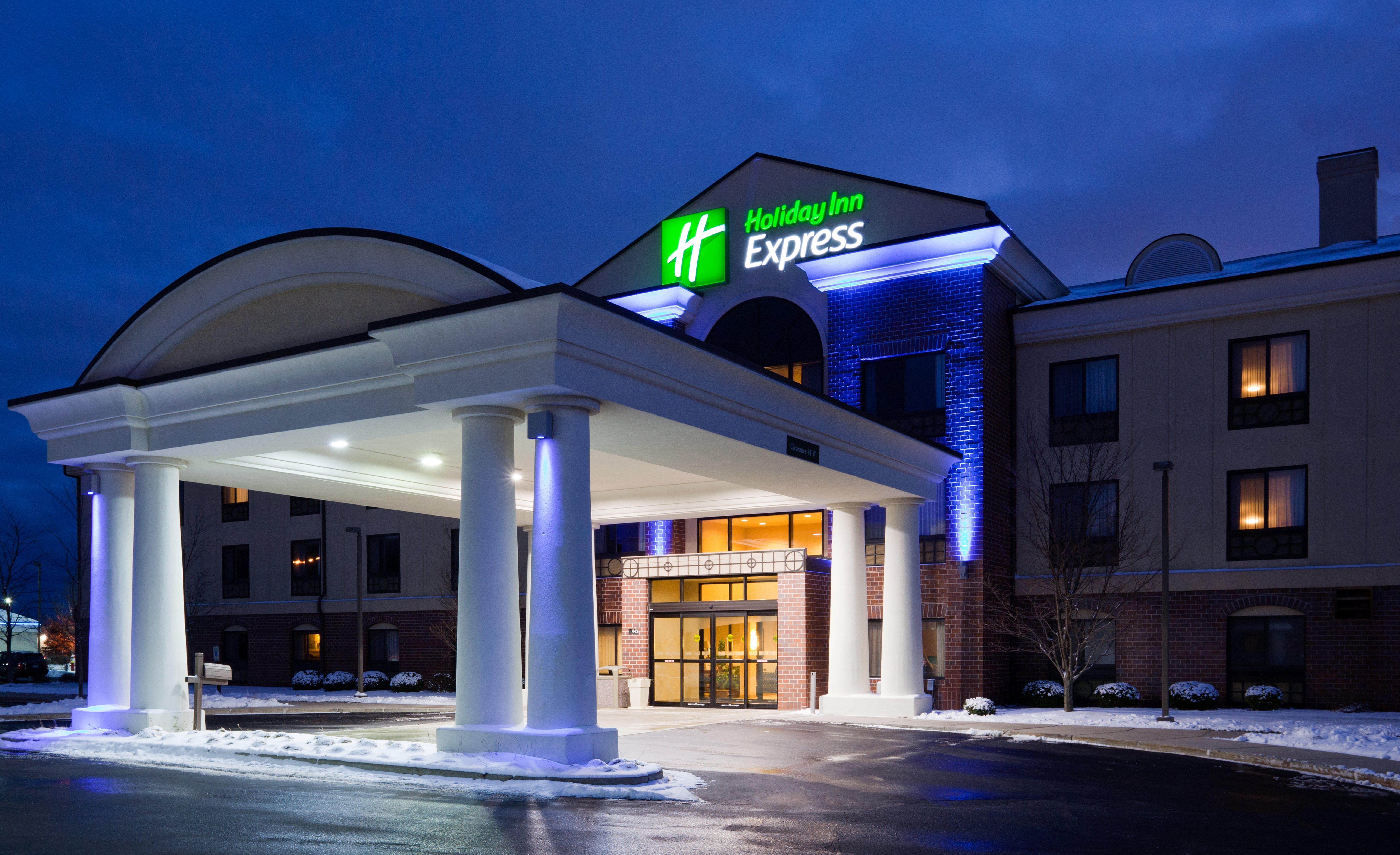 Holiday Inn Express Milwaukee N- Brown Deer/Mequon Exteriér fotografie