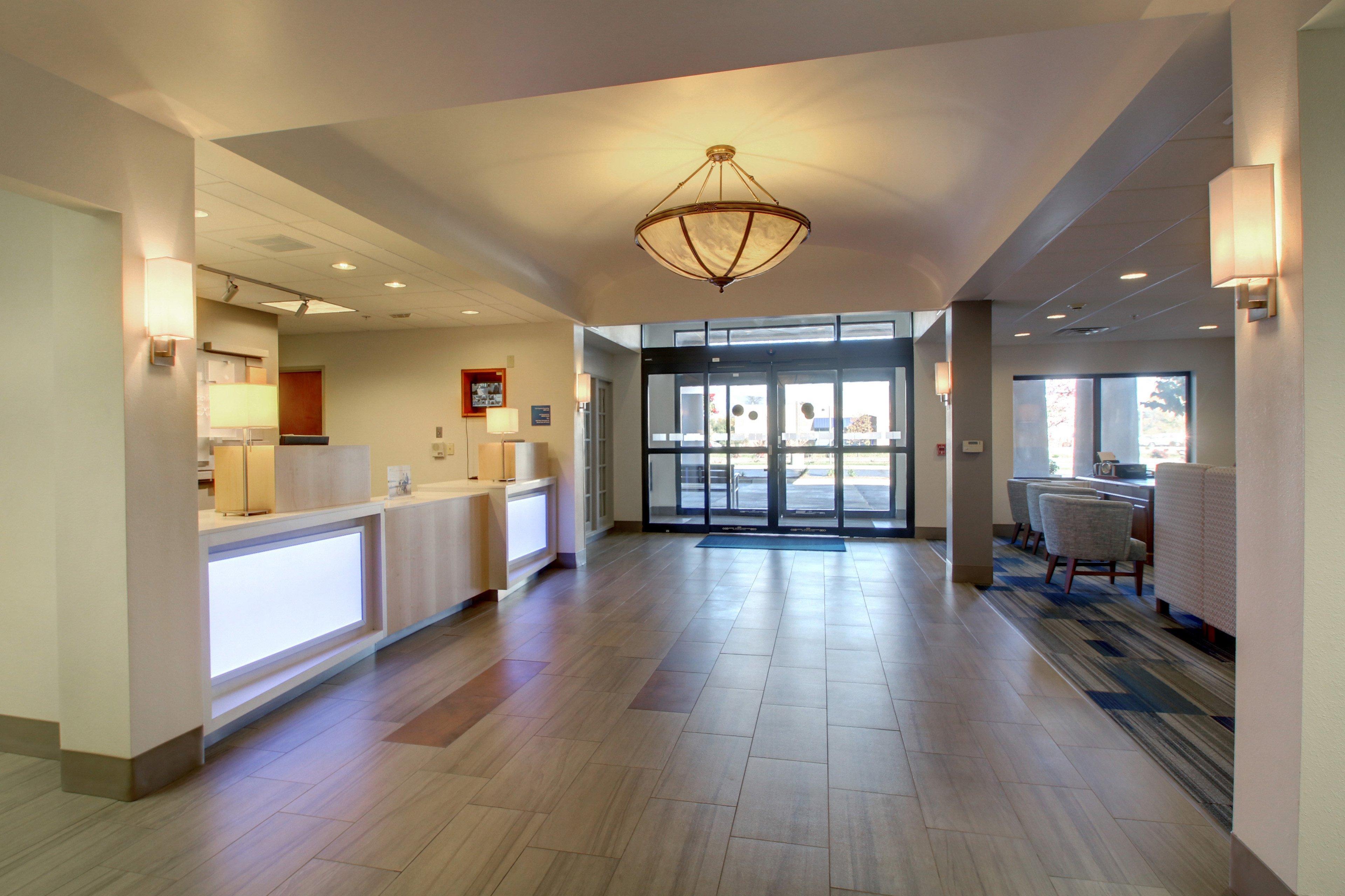 Holiday Inn Express Milwaukee N- Brown Deer/Mequon Exteriér fotografie